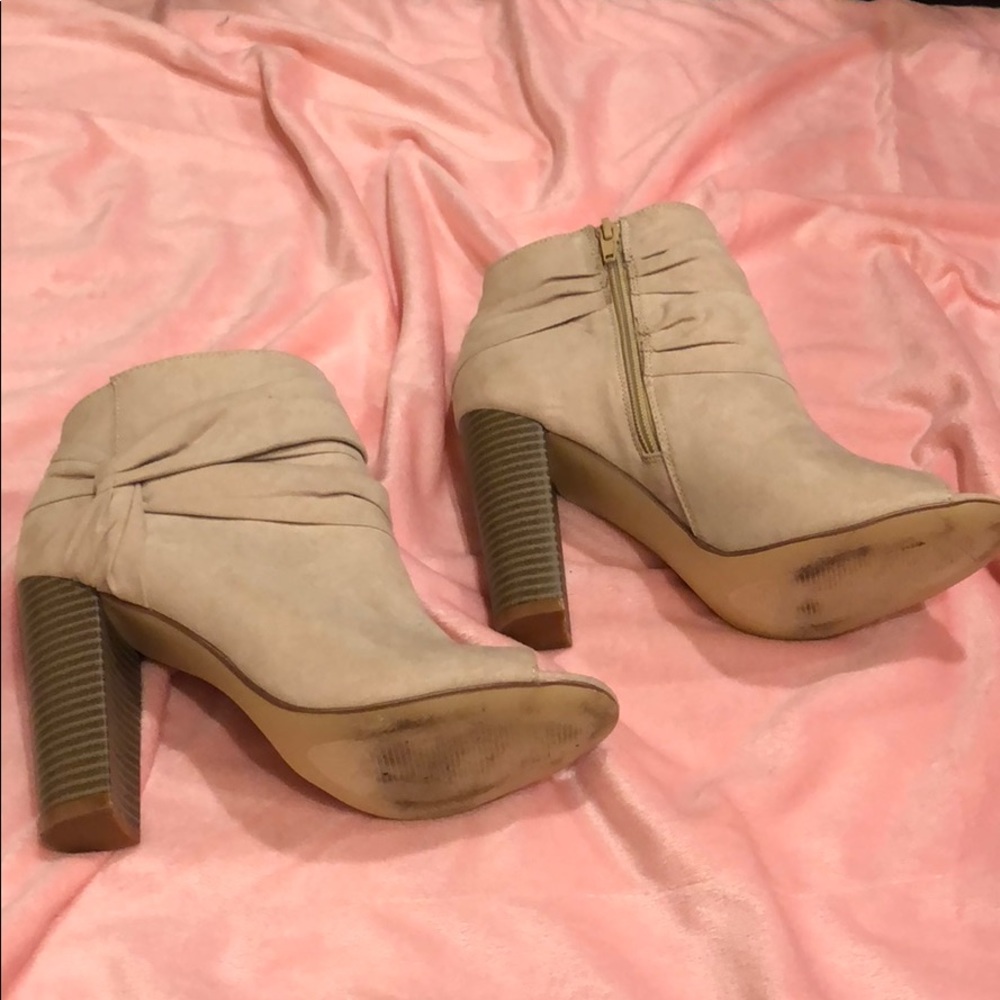 Beige Open-Toe Booties - Picture 4 of 5